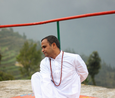 best yoga retreats near kanatal